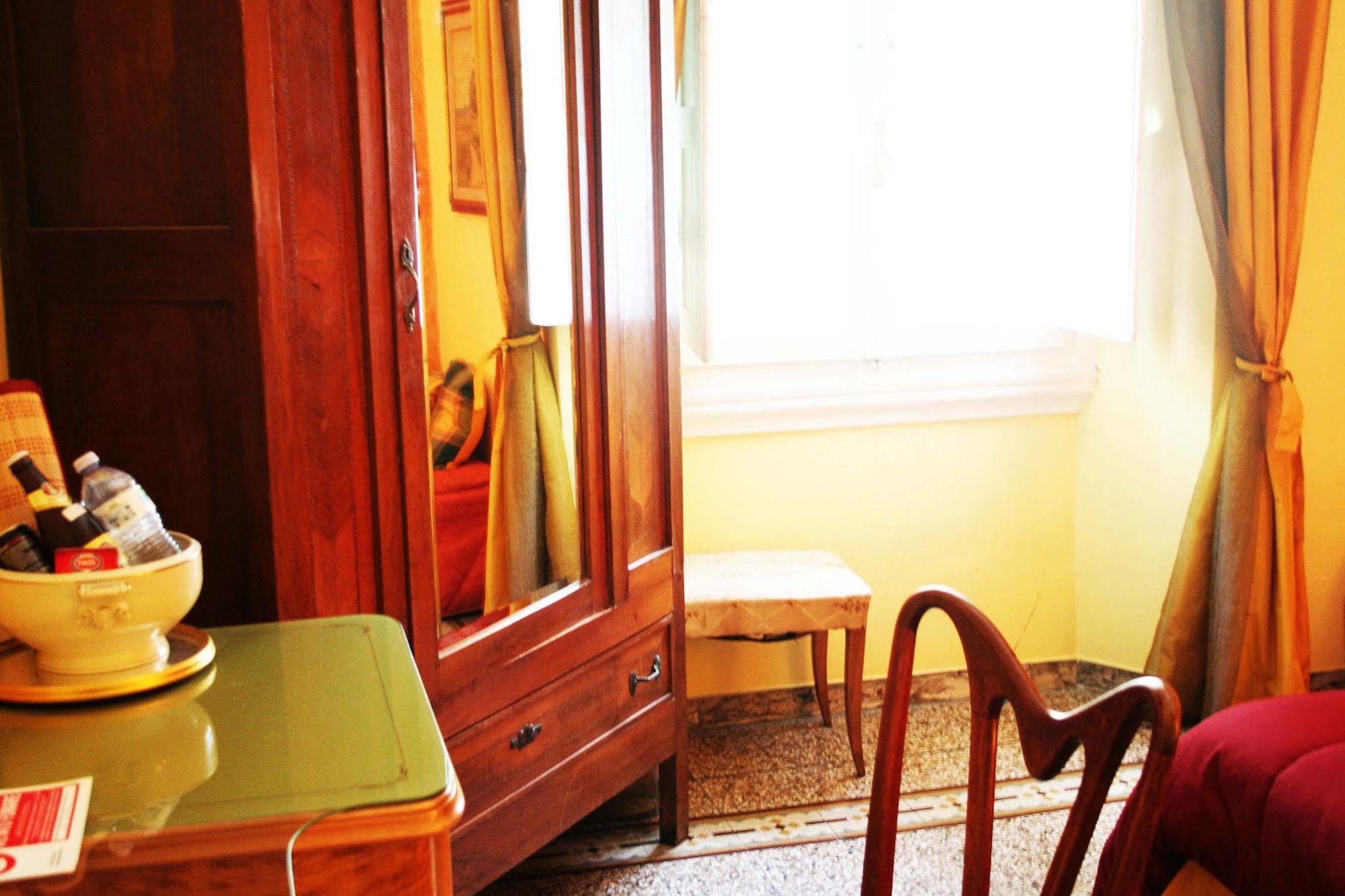 A Casa Di Virgilio Hotel Florence Buitenkant foto